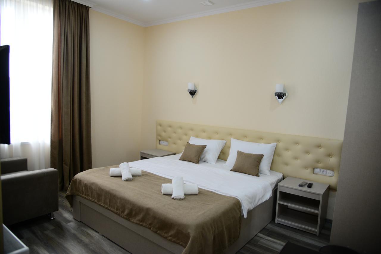 Hotel New Avlabari Tbilisi ภายนอก รูปภาพ