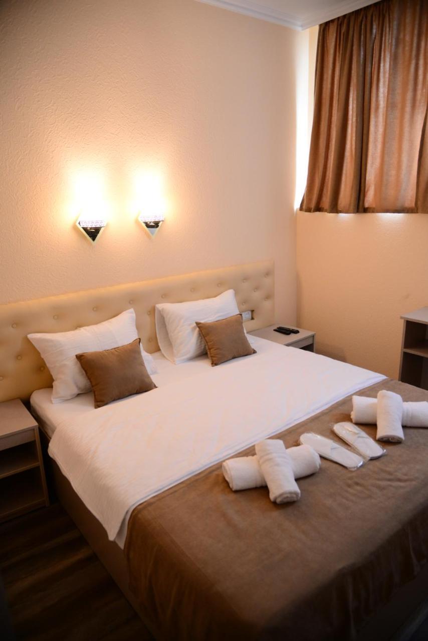Hotel New Avlabari Tbilisi ภายนอก รูปภาพ